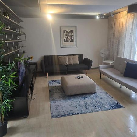 One Bed House In Camden Town Villa Лондон Екстериор снимка