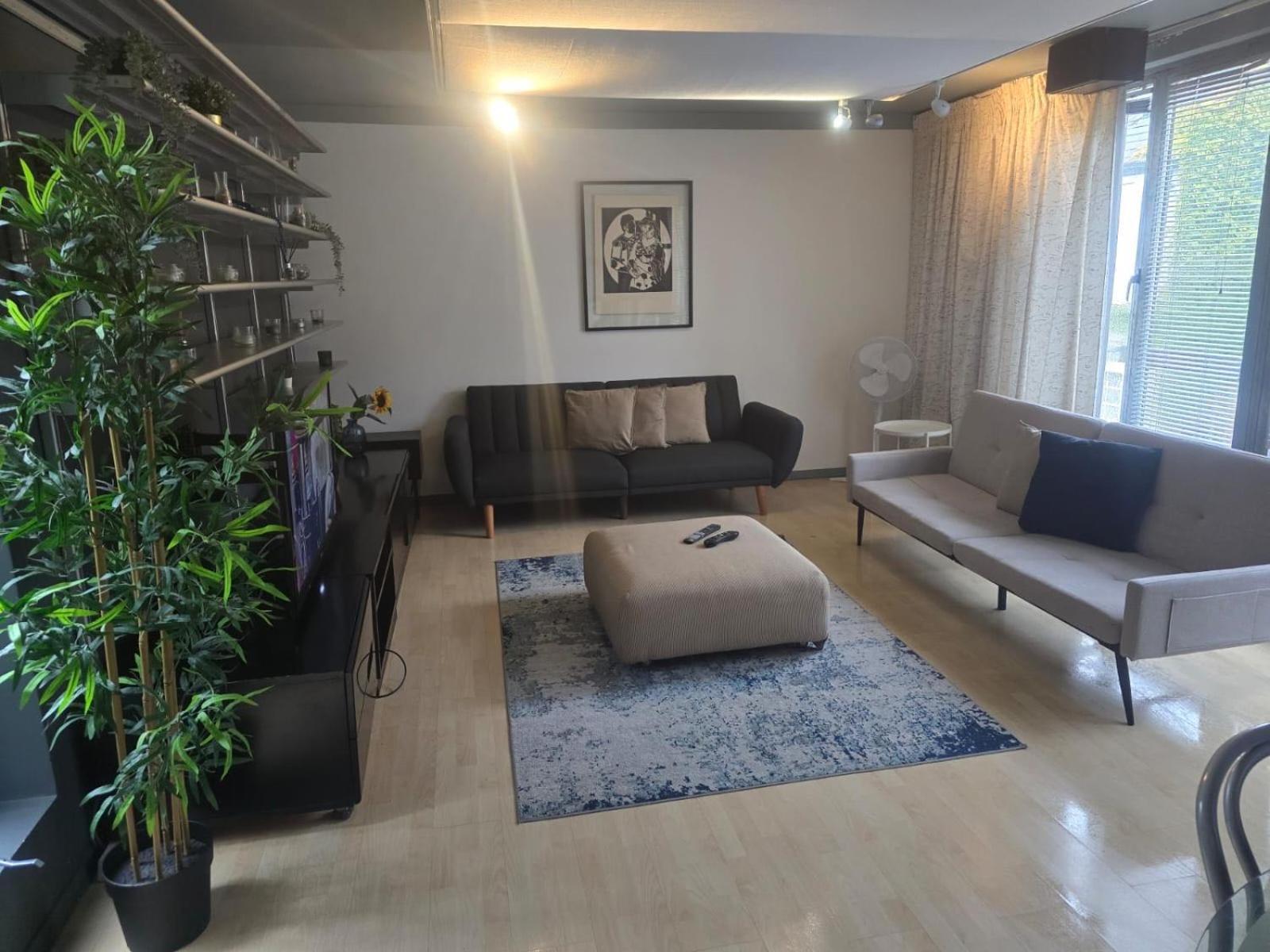 One Bed House In Camden Town Villa Лондон Екстериор снимка